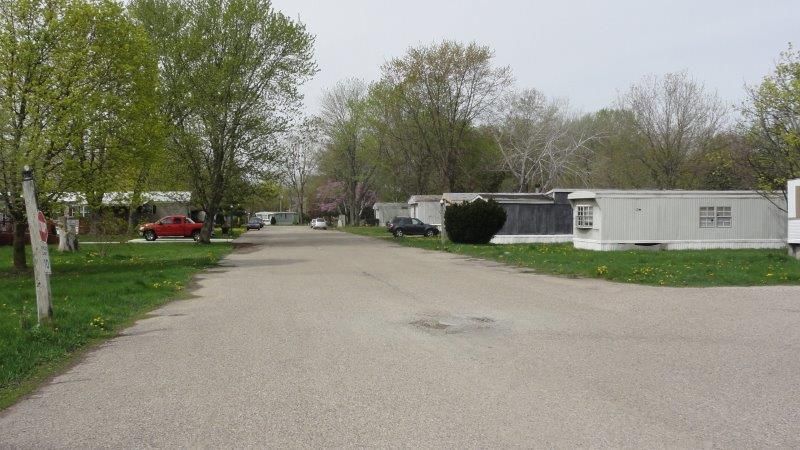 Sherwood MHP & Bourne End MHP: 906 W Main St, Peru, IN 46970